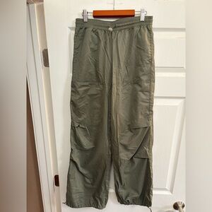 ZARA women's cargo pants army green drawstrings pockets size XS - NWOT